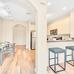 Bright 2Br Condo With Pool And Hot Tub - Near Disney!