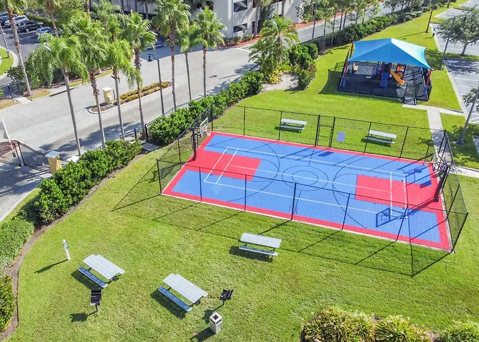 3Br 2Bath Condo Balcony 5Min Conv Center 1388Ft