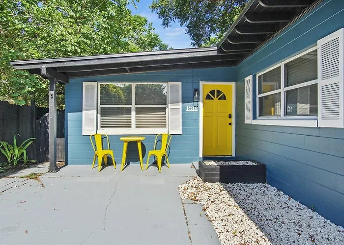 3Br Central Spot Furry Friends Work Vibes
