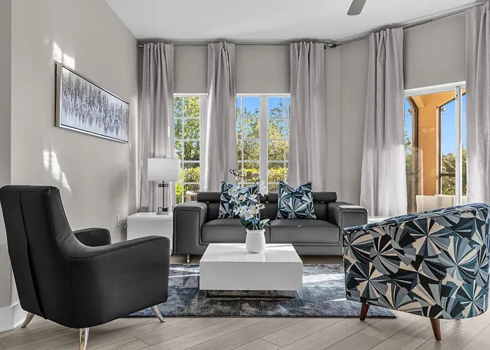 2 Bedroom Condo 6403