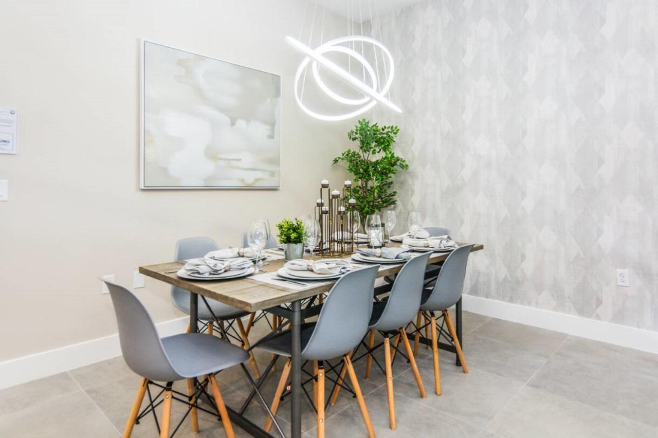 Holiday home Stunning Five Suites Townhouse With Summer Kitchen At Summerville 2668