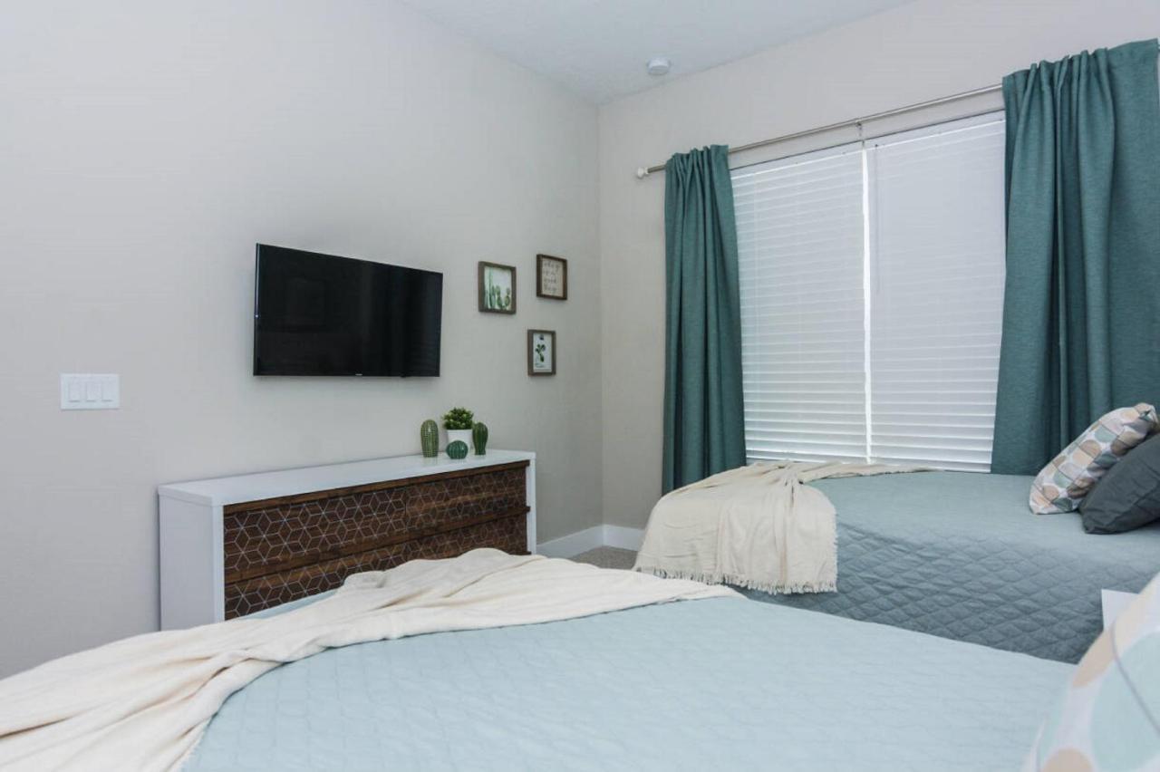Stunning Five Suites Townhouse With Summer Kitchen At Summerville 2668 * Orlando