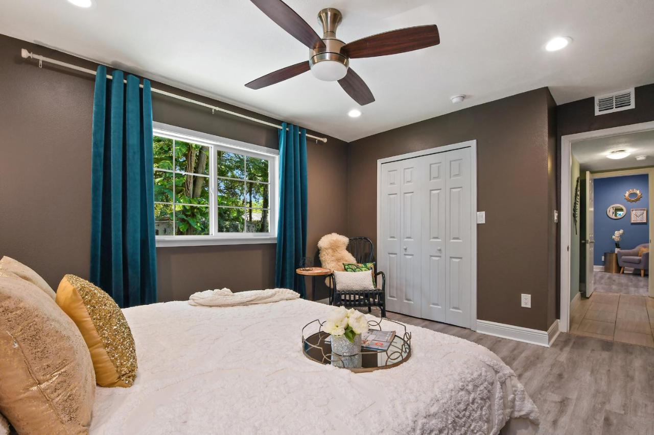 Location Pet Friendly Fenced Yard
