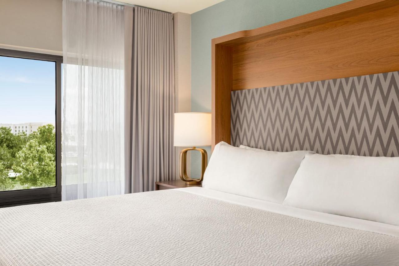 Hotel Holiday International Airport By Ihg Orlando