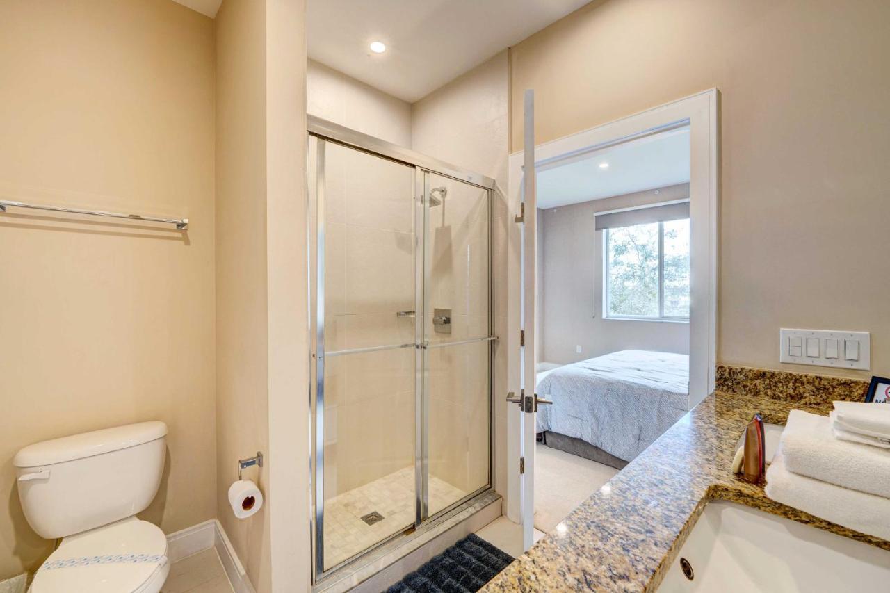 Modern Townhome With Patio And Grill Less Than 2 Mi To Disney! *