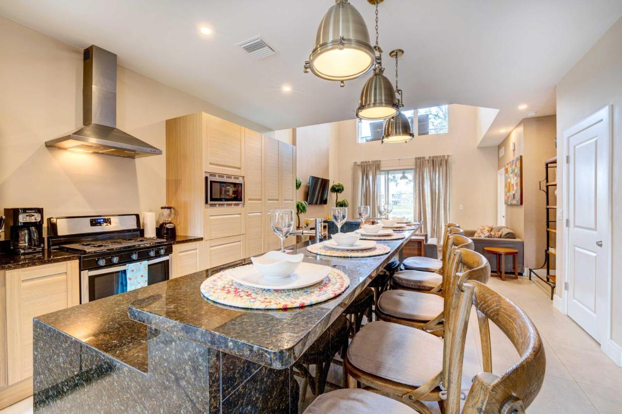 Modern Townhome With Patio And Grill Less Than 2 Mi To Disney! Four Corners