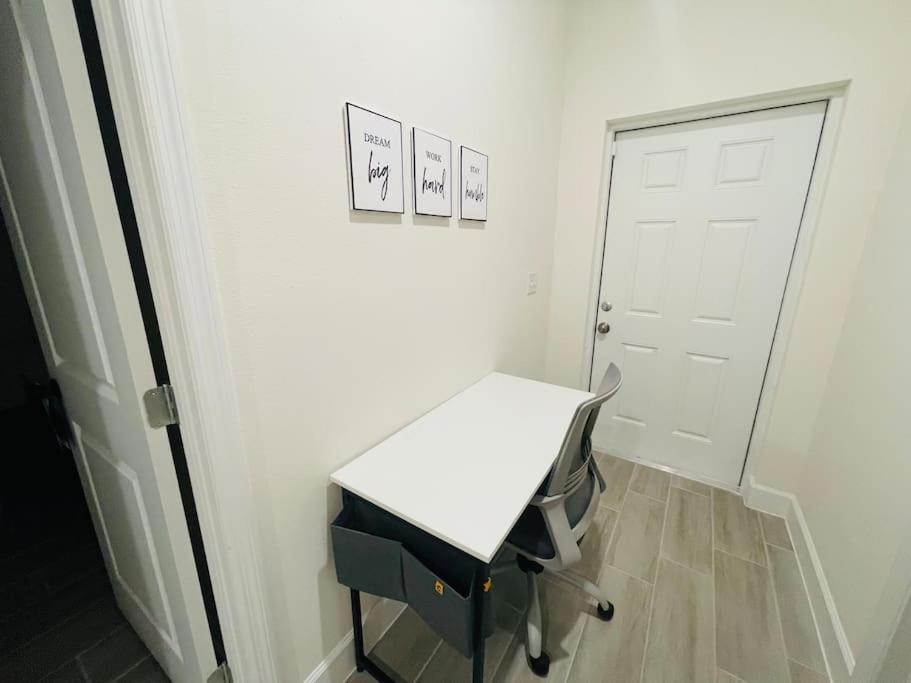 Villa 3bd/3bth Near Downtown