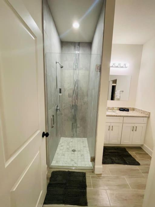 Villa 3bd/3bth Near Downtown