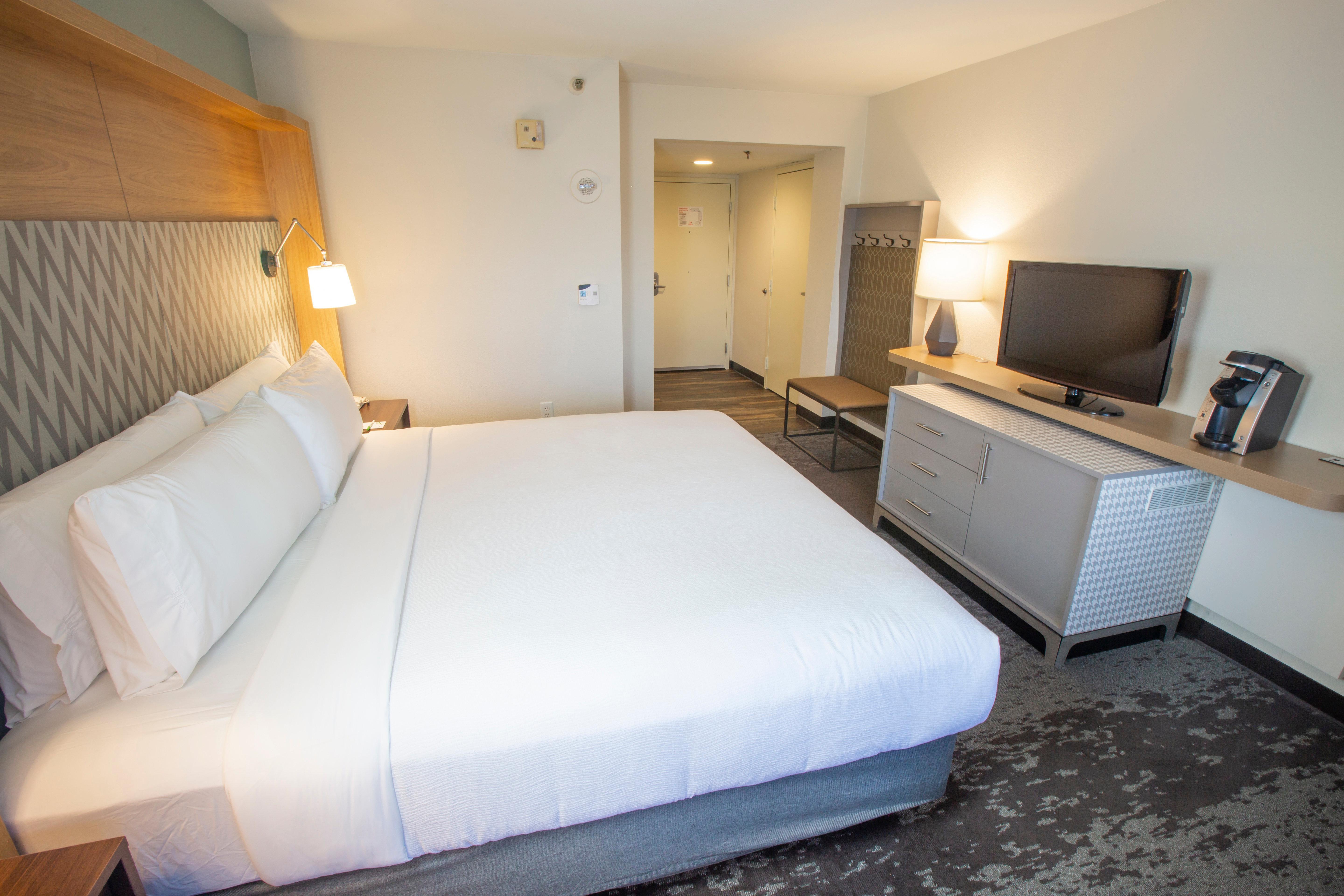 Holiday International Airport By Ihg Hotel 3*