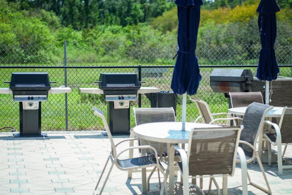 Apartment Blue Heron 1 Mile From *