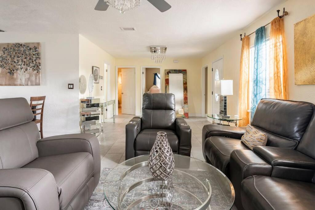 Modern 3bedroom 2 Bathroom Near Universal Orlando