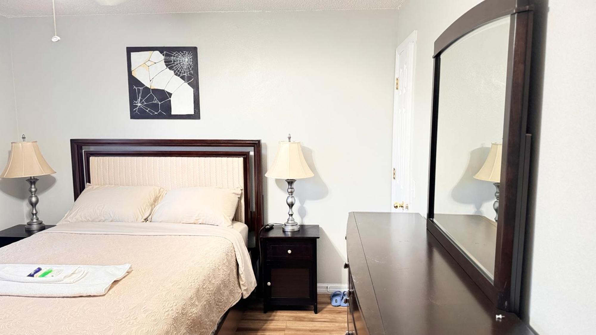 2 Private In A Quiet Neighborhood Book Up To 4 People Homestay *