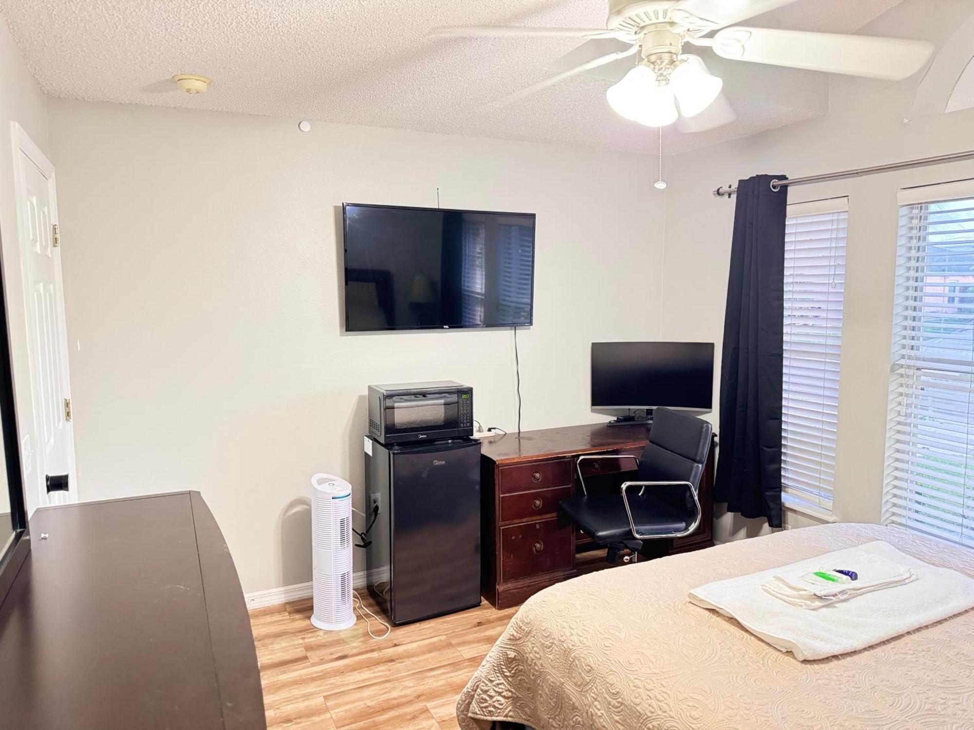 2 Private In A Quiet Neighborhood Book Up To 4 People * Orlando