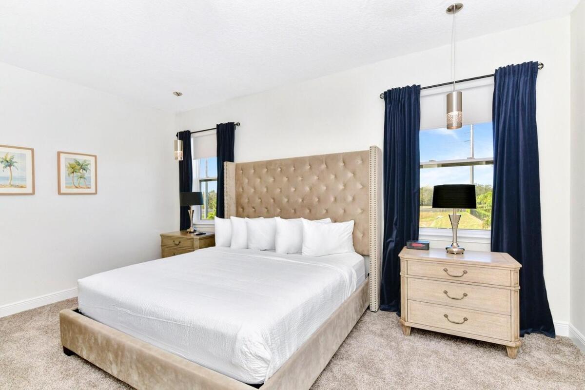 Holiday home Encore 5 Bedroom & Private Pool For 12 Guests 15 Minutes Away From Parks *