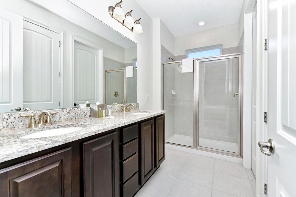 Holiday home Encore 5 Bedroom & Private Pool For 12 Guests 15 Minutes Away From Parks Orlando