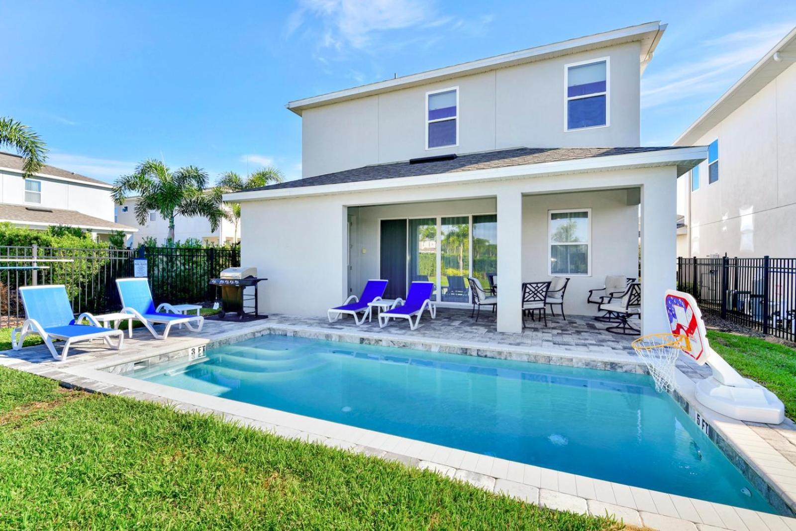 Encore 5 Bedroom & Private Pool For 12 Guests 15 Minutes Away From Parks *