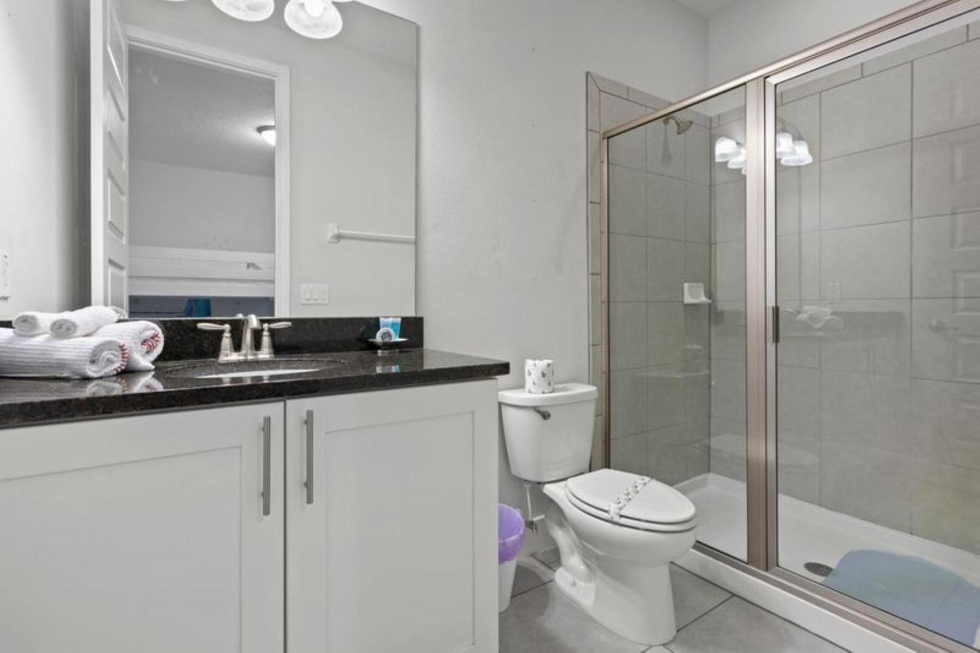 360-7-pc-large And Luxury Holiday home *