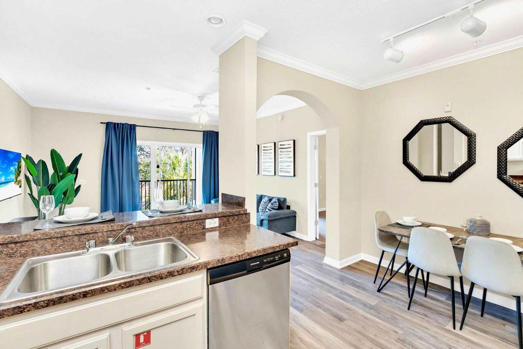 2br - Pool Hot Tub & Games - Near *