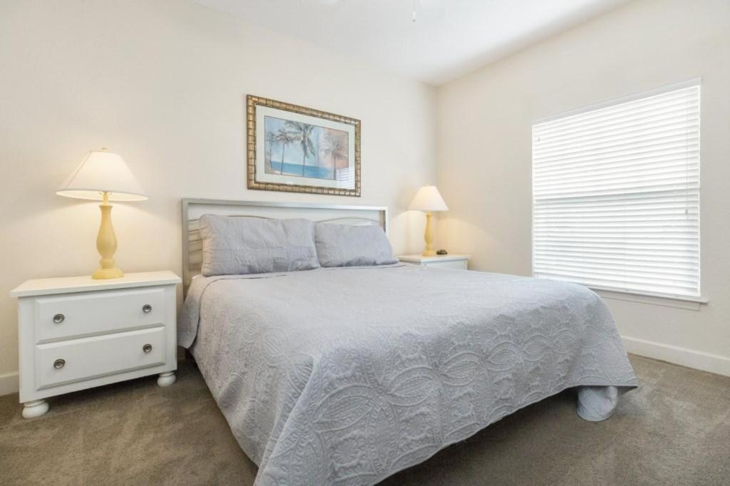 Florida - Lucaya Village Apartment