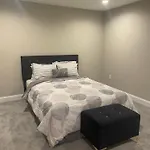 Cozy Room Close To Airport And All Major Attractions