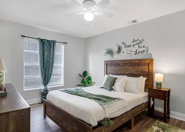 Cozy Orlando Stay With Garden & Next To Disney Springs