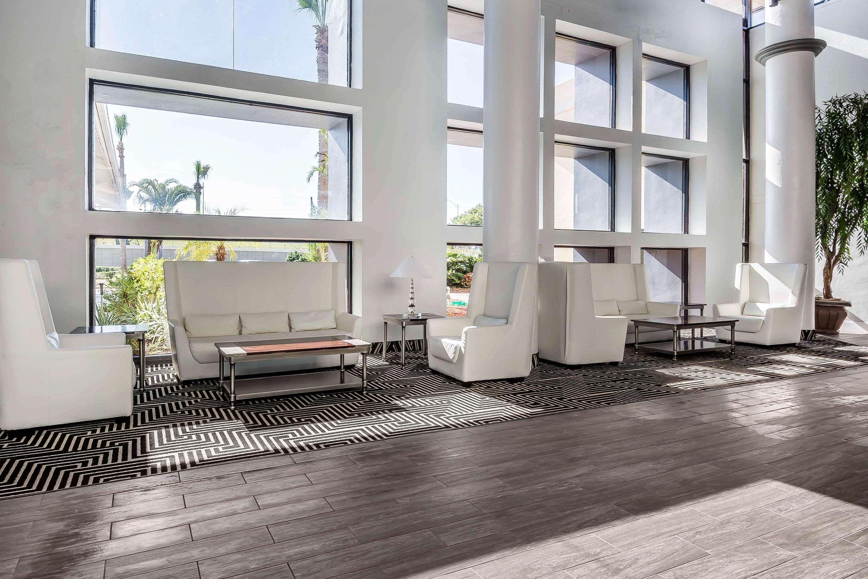 Hotel Clarion International Airport