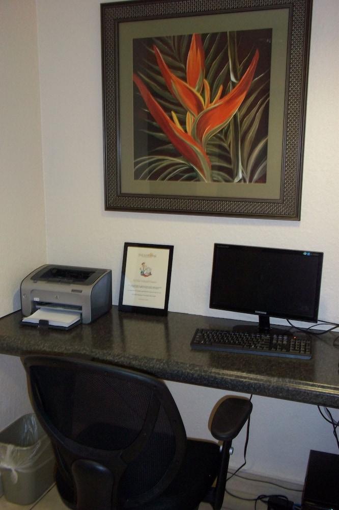 Baymont By Wyndham Orlando-international Dr-universal Blvd Hotel Orlando