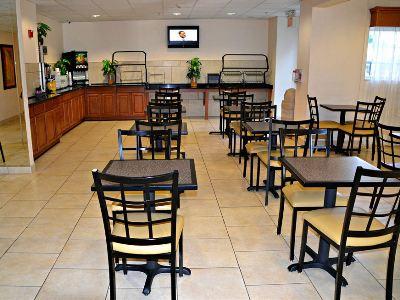 Hotel Baymont By Wyndham Orlando-international Dr-universal Blvd Orlando