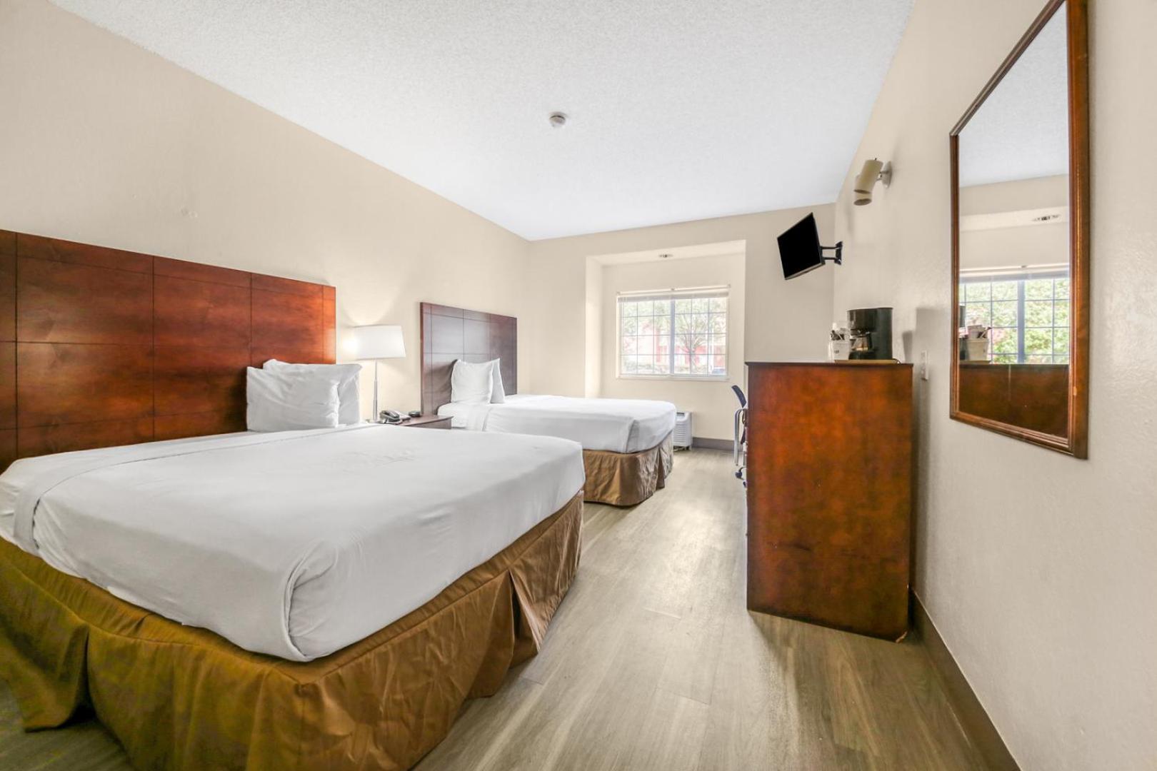 Hotel Baymont By Wyndham Orlando-international Dr-universal Blvd 2*