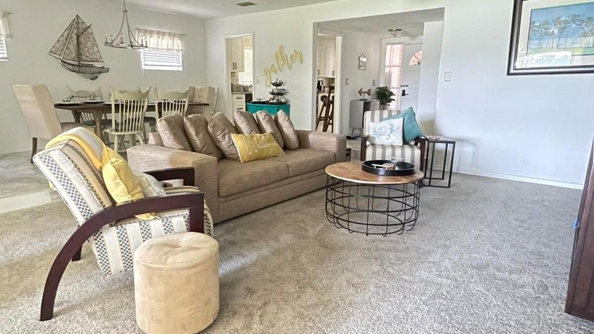 Beautiful Lakehouse 15minutes To Universal Villa *