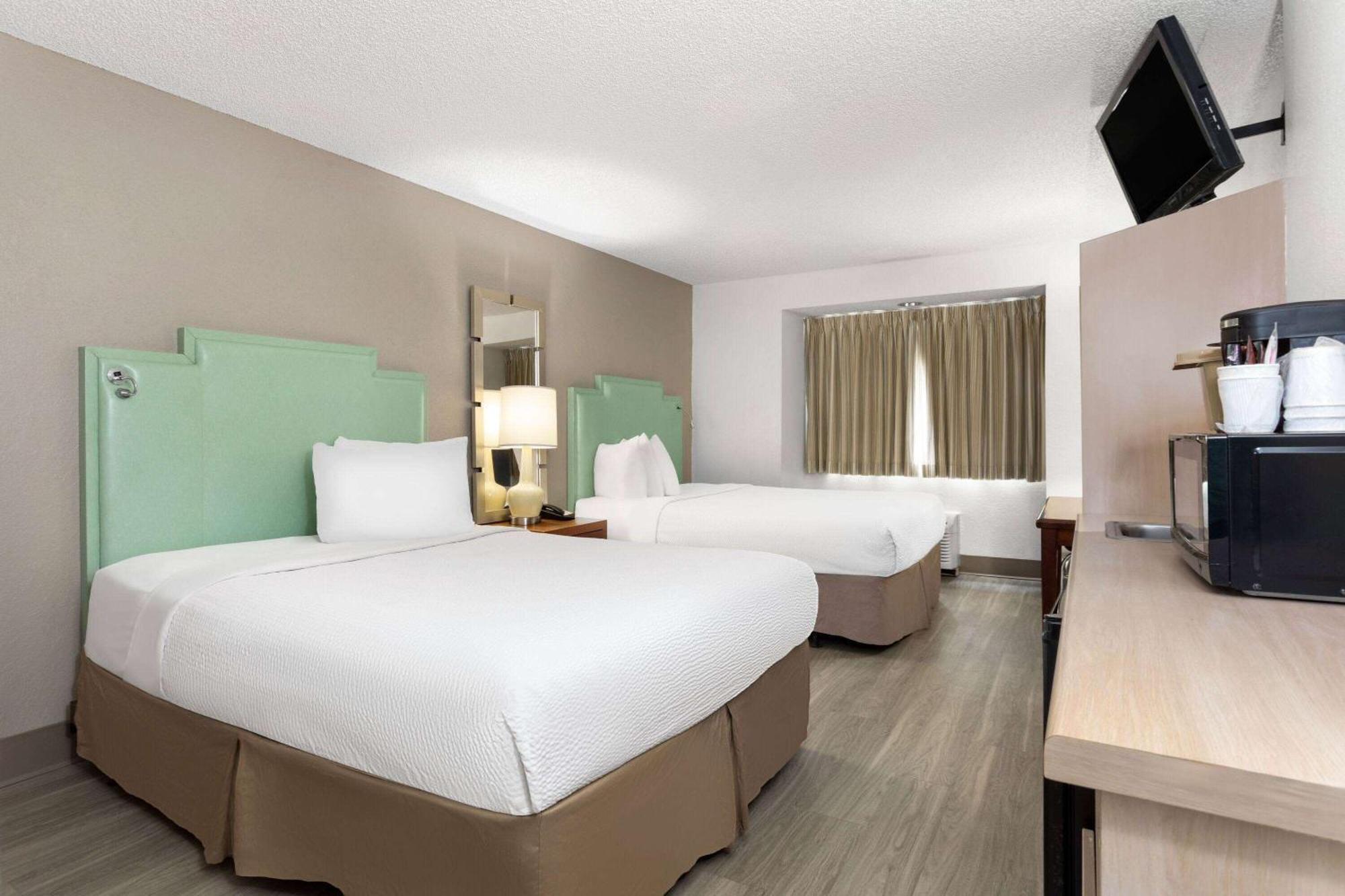 Baymont By Wyndham Orlando-international Dr-universal Blvd Hotel Orlando