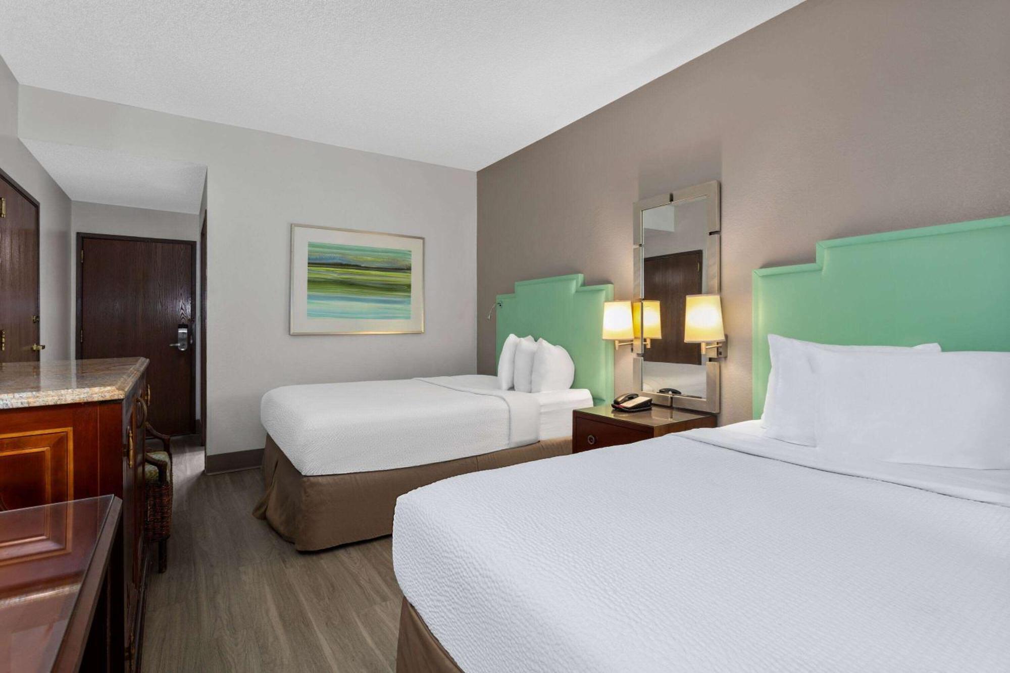 Baymont By Wyndham Orlando-international Dr-universal Blvd Orlando