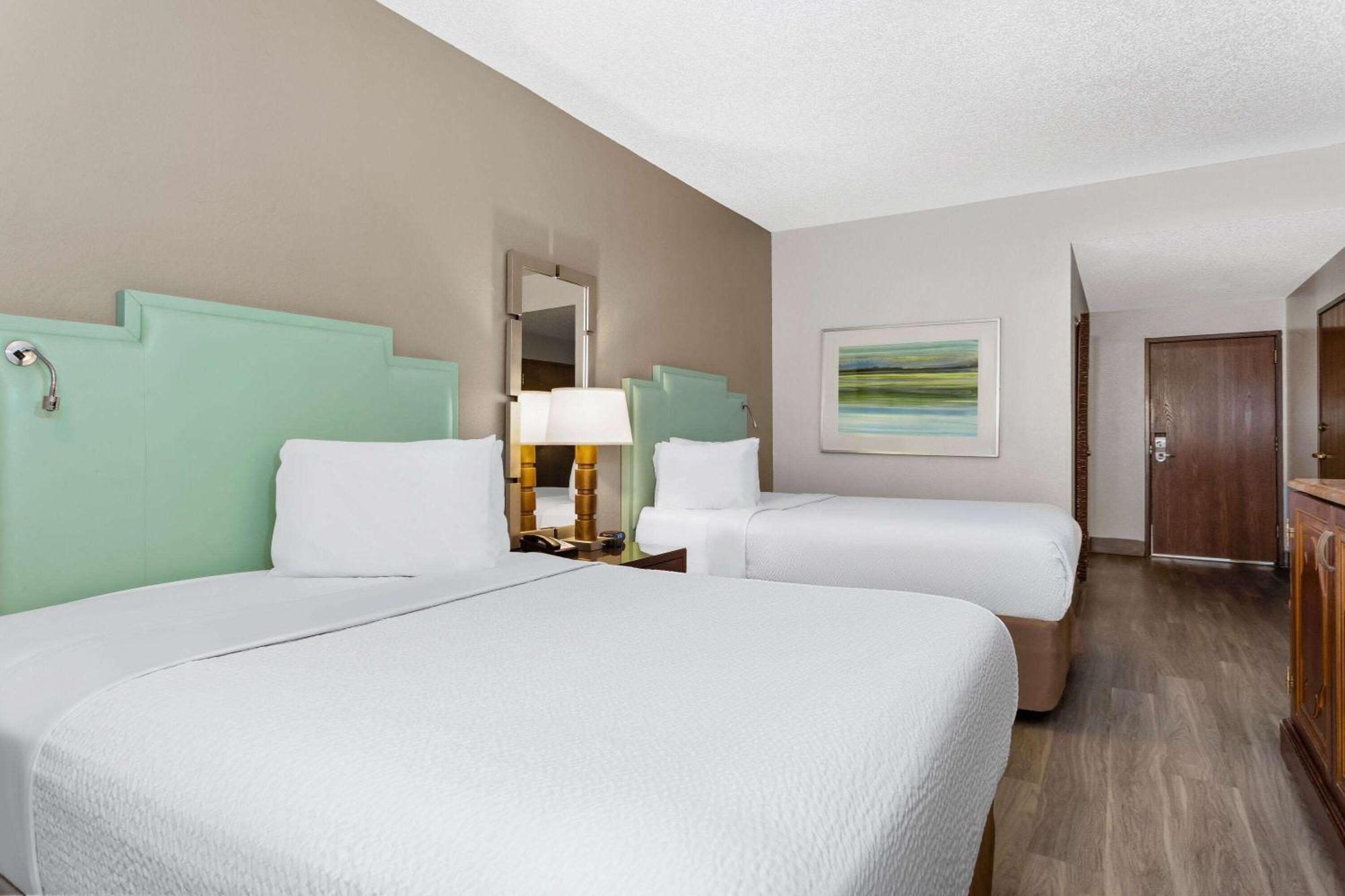 Baymont By Wyndham Orlando-international Dr-universal Blvd Hotel Orlando