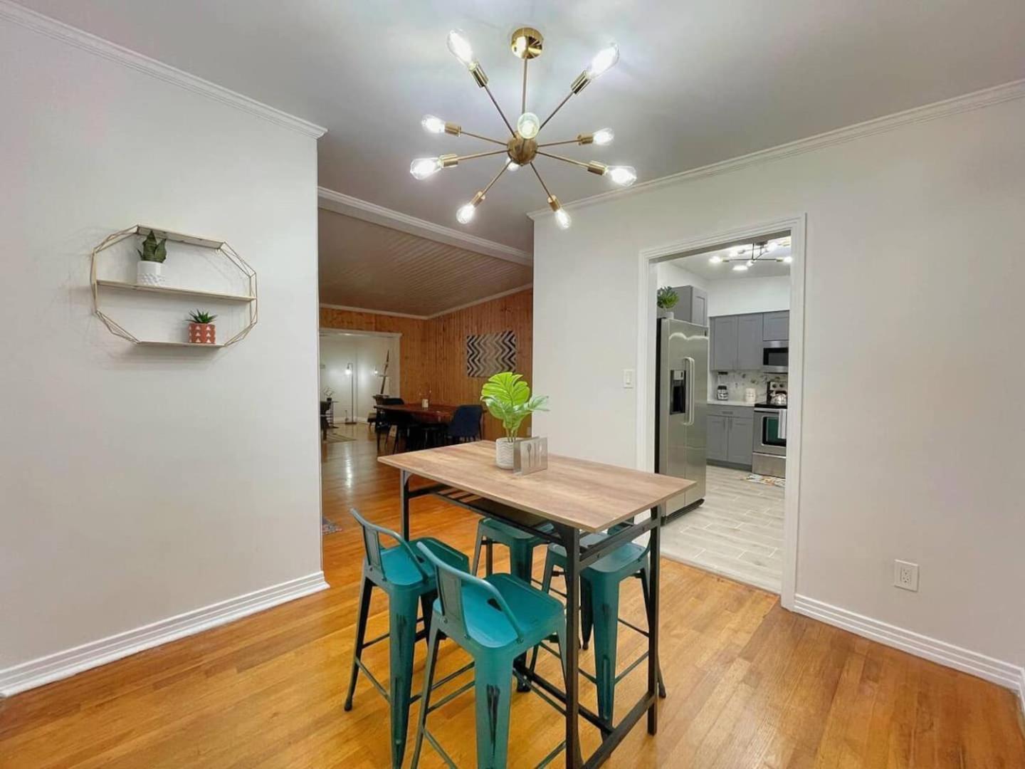 Pet-friendly 3br 20 Min To Mco & Holiday home Orlando