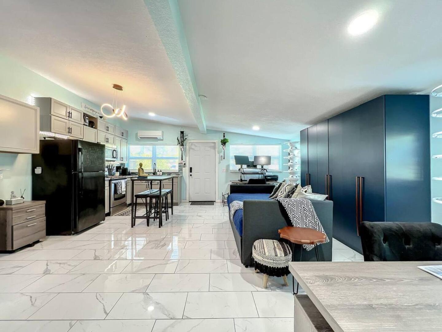 Pet-friendly 1br 3 Beds Wifi 10 Min To Dt! Holiday home Orlando