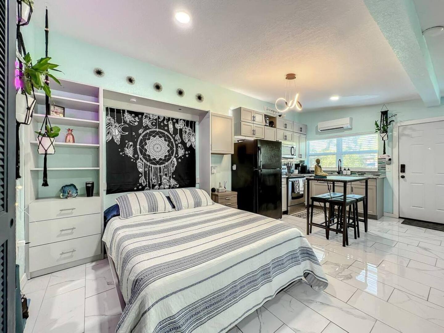 Pet-friendly 1br 3 Beds Wifi 10 Min To Dt!