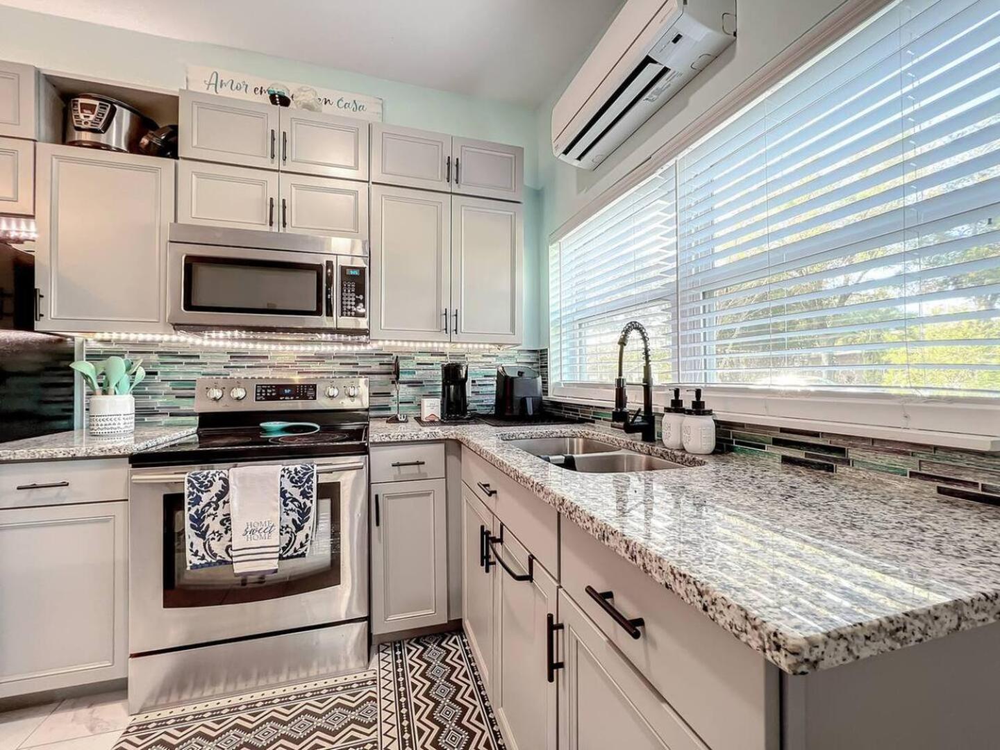 Pet-friendly 1br 3 Beds Wifi 10 Min To Dt! Holiday home