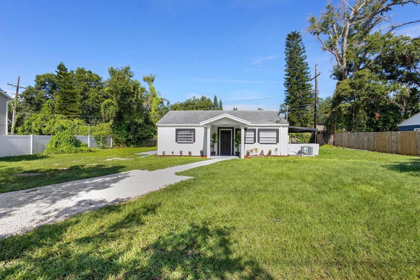 2Br Disney Stay Patio Pet Friendly 6 Beds! Holiday home *