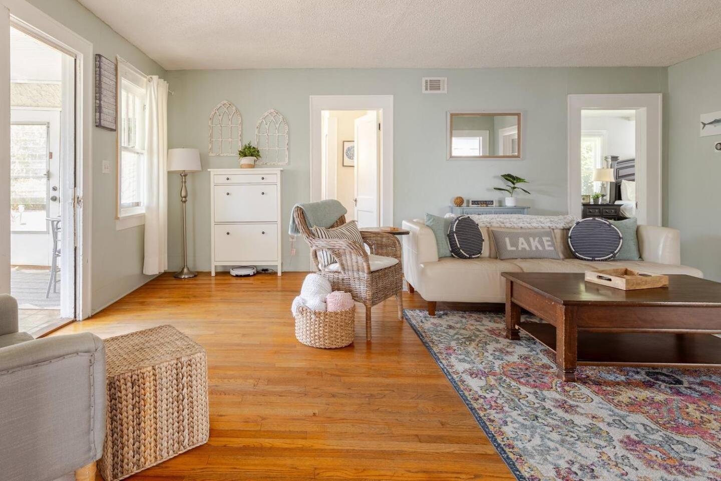 Charming - Close To Everything! Orlando