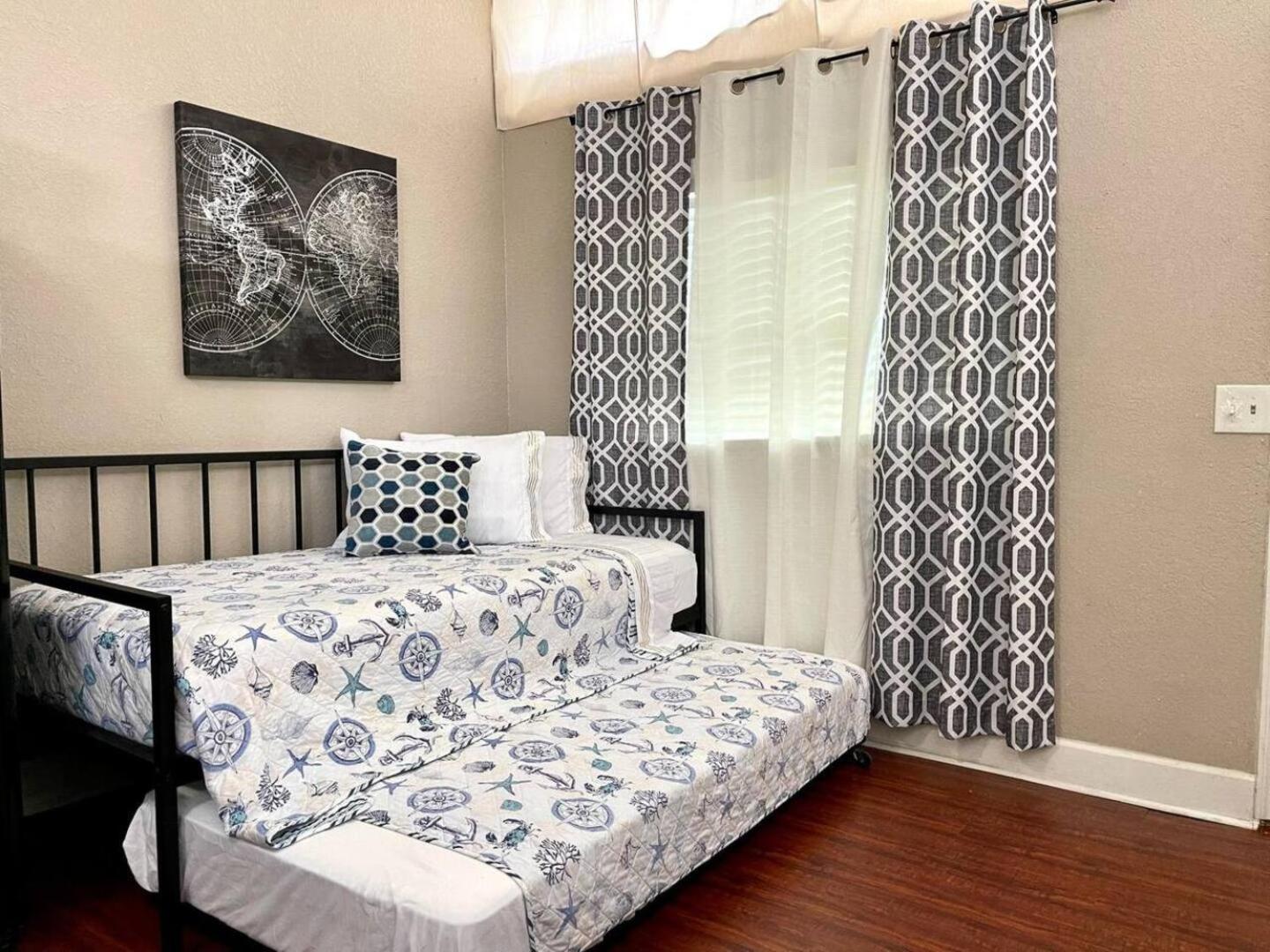 6Br Near Downtown Pets Ok Fast Wifi! Holiday home Orlando