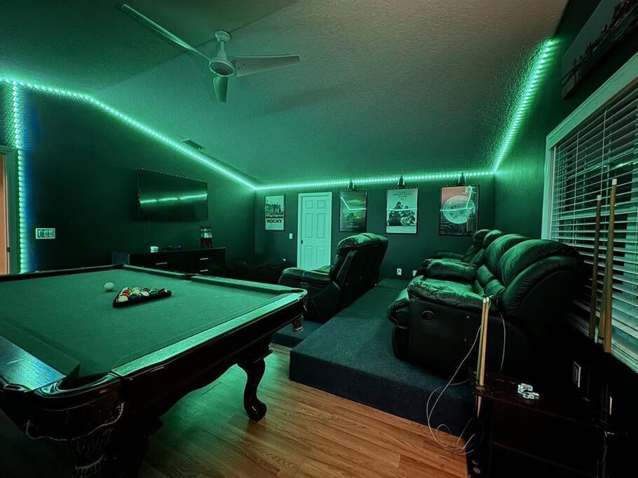Holiday home 4 Rooms, Lake, Pool, Hot Tub, Putt-putt *