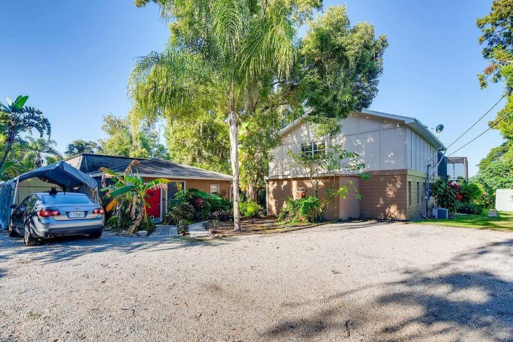 Holiday home 4 Rooms, Lake, Pool, Hot Tub, Putt-putt