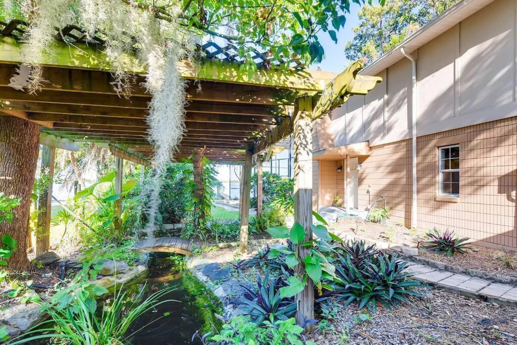 Holiday home 4 Rooms, Lake, Pool, Hot Tub, Putt-putt *