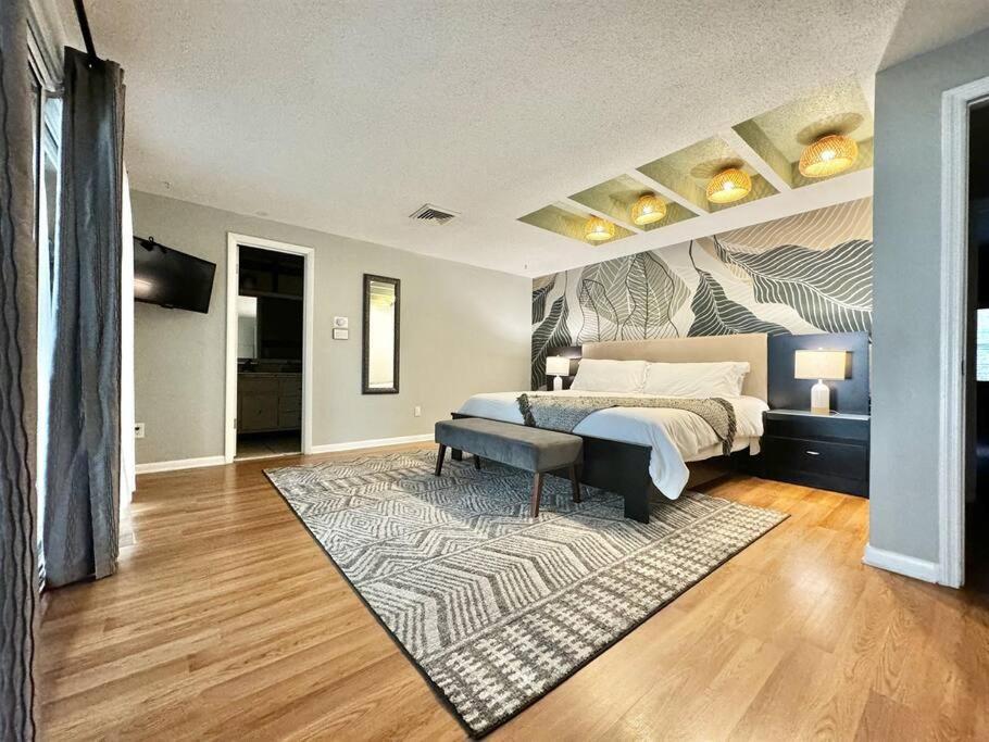 4 Rooms, Lake, Pool, Hot Tub, Putt-putt Holiday home Orlando