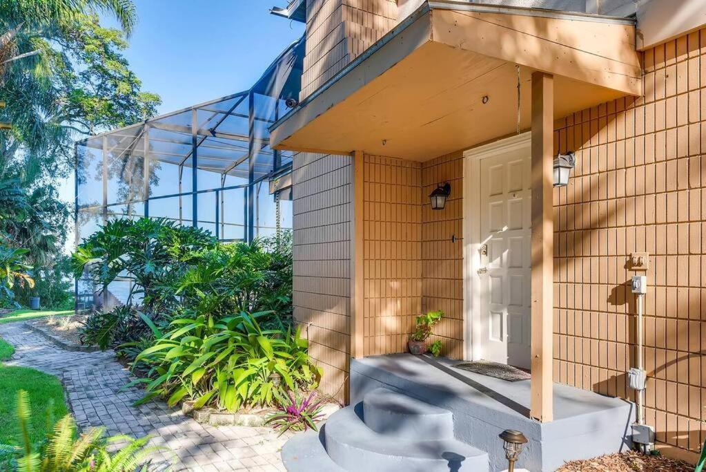 Holiday home 4 Rooms, Lake, Pool, Hot Tub, Putt-putt