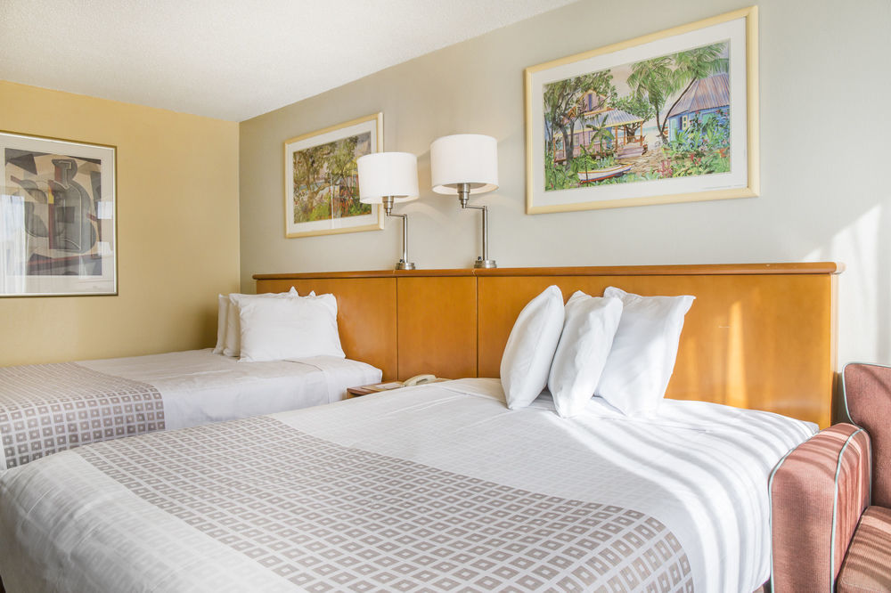 Clarion International Airport Hotel 3*