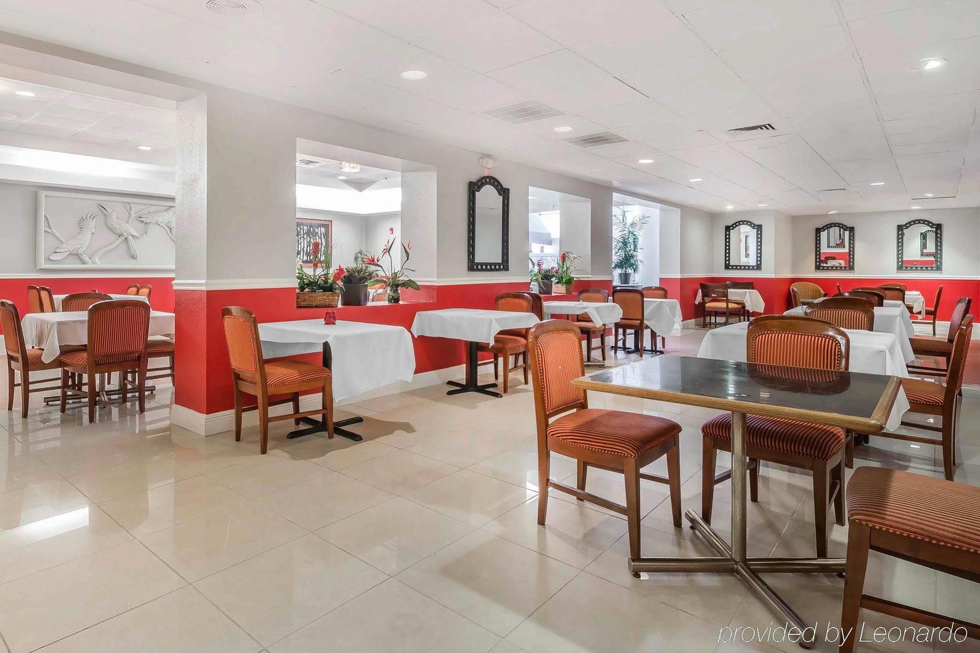 Clarion International Airport Hotel 3*