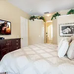 Mickeys Floridian - Glorious 5Br Private South Facing Pool Hot Tub Game Rm Gym Bbq - 2 Miles To Disney