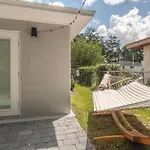 Luxury Tiny Home 2 Miles From Downtown Orlando