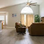 Gated Community!! Sparkling Private Pool, Near Disney